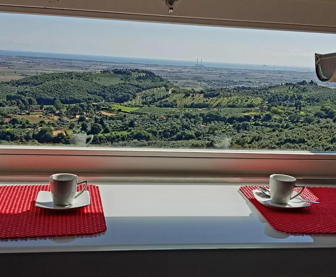 Sestosenso Suites كامبيليا ماريتيما بيت ضيافة