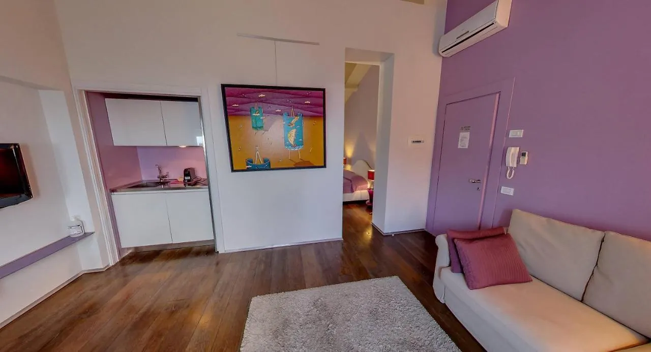 Sestosenso Suites كامبيليا ماريتيما بيت ضيافة