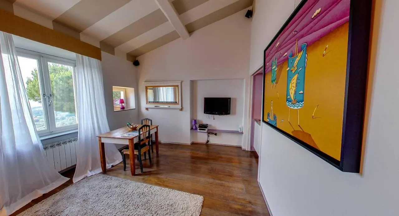 Sestosenso Suites كامبيليا ماريتيما