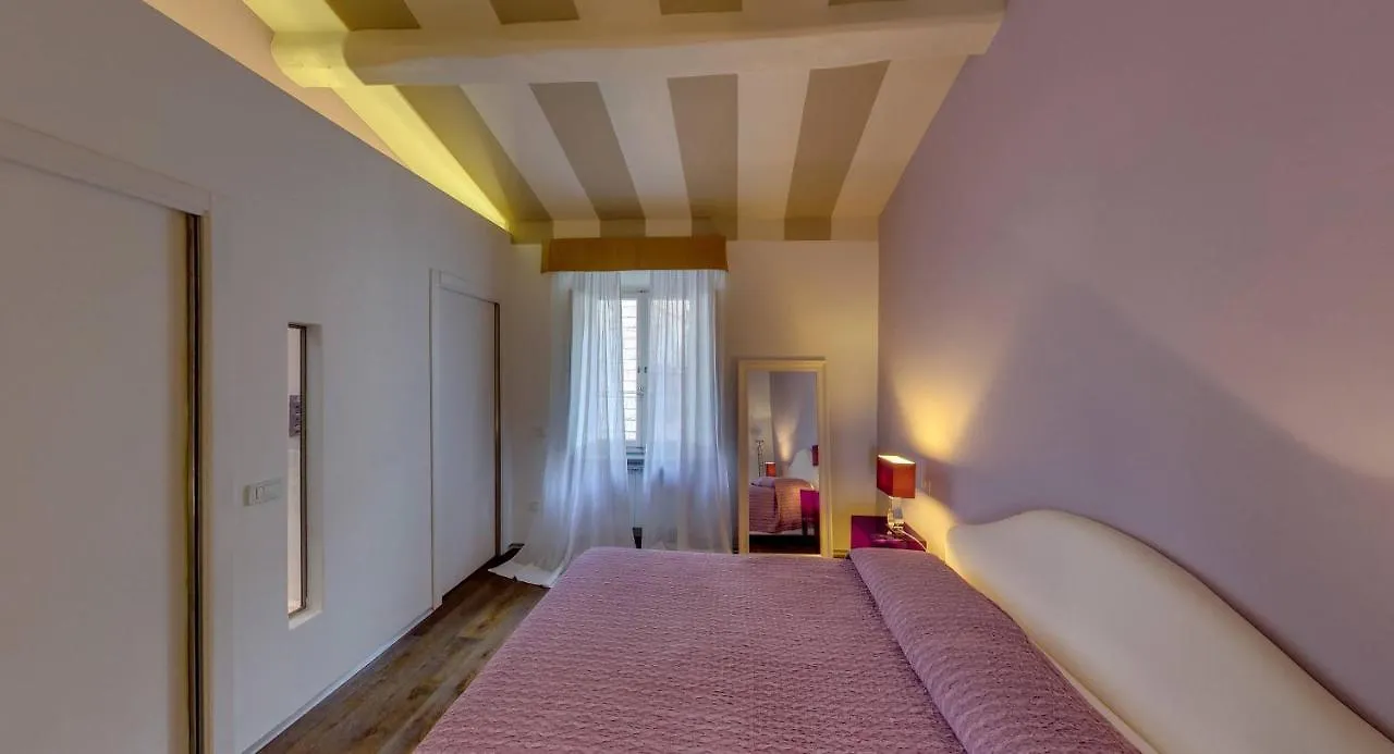 Sestosenso Suites كامبيليا ماريتيما بيت ضيافة